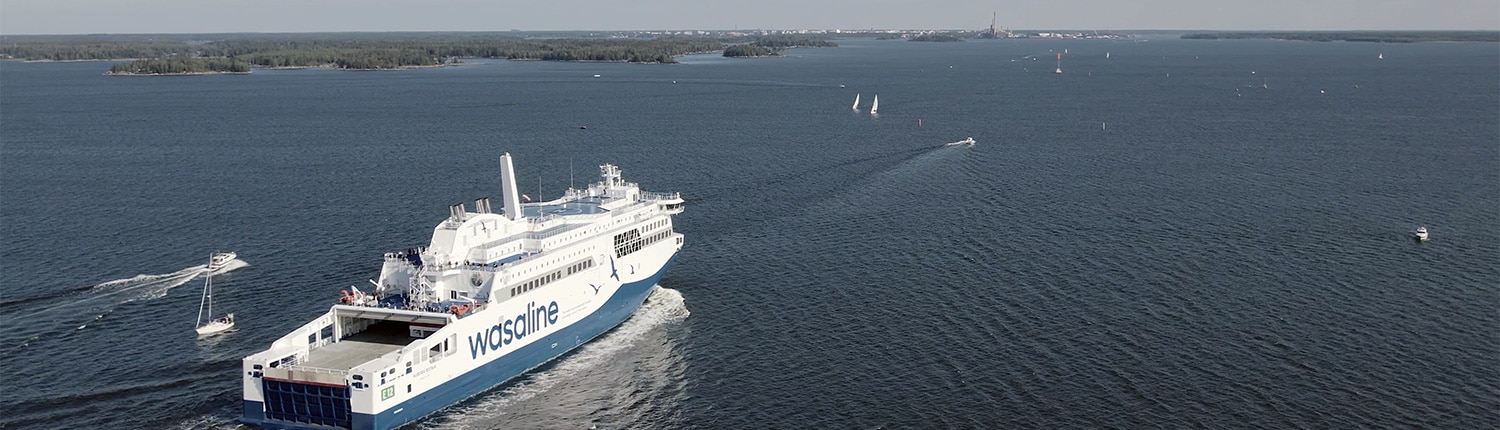 Aurora Botnia approaching Vaasa