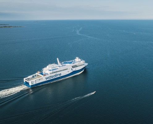 Aurora Botnia at sea