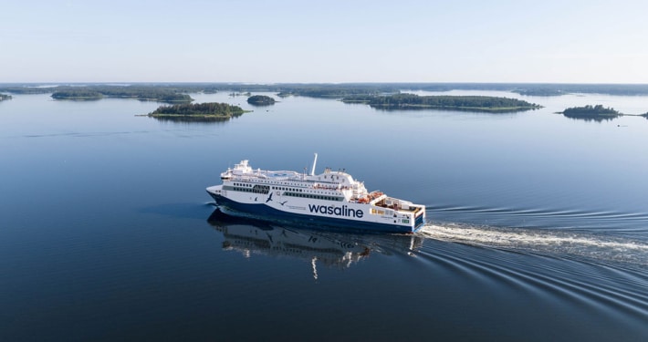 Aurora Botnia in the Kvarken archipelago
