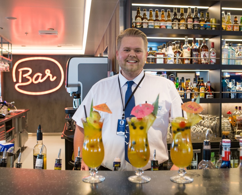 Bartender of Aurora Botnia