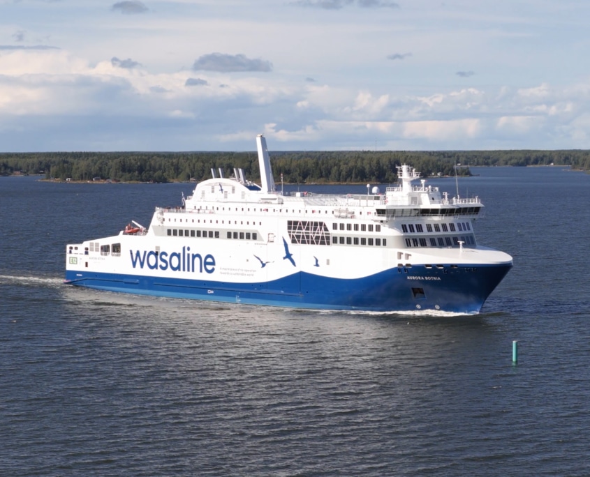 Aurora Botnia. Photo by Kimmo Makkonen