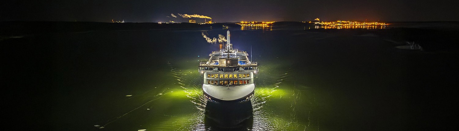 Aurora Botnia departing Naantali drydock, panorama version. Photo by Janne-Petteri Kumpulainen