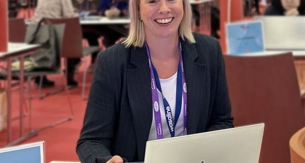 Niina Jansson from Wasaline at a travel workshop